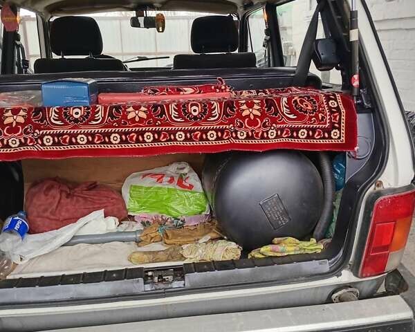 Белый ВАЗ 21213 Niva, объемом двигателя 1.6 л и пробегом 150 тыс. км за 3100 $, фото 6 на Automoto.ua