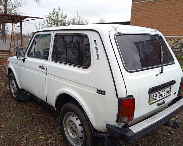 Белый ВАЗ 21213 Niva, объемом двигателя 1.6 л и пробегом 160 тыс. км за 1700 $, фото 4 на Automoto.ua