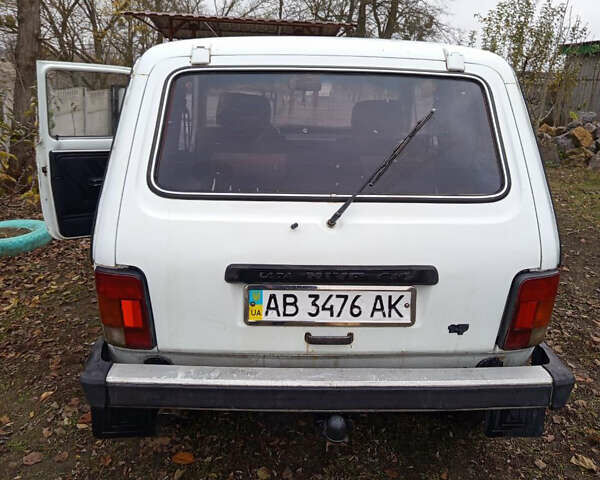 Белый ВАЗ 21213 Niva, объемом двигателя 1.6 л и пробегом 160 тыс. км за 1700 $, фото 5 на Automoto.ua