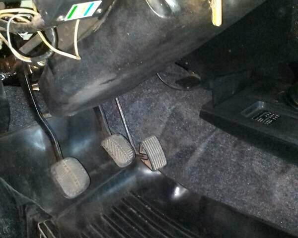 Белый ВАЗ 21213 Niva, объемом двигателя 1.6 л и пробегом 170 тыс. км за 3000 $, фото 6 на Automoto.ua