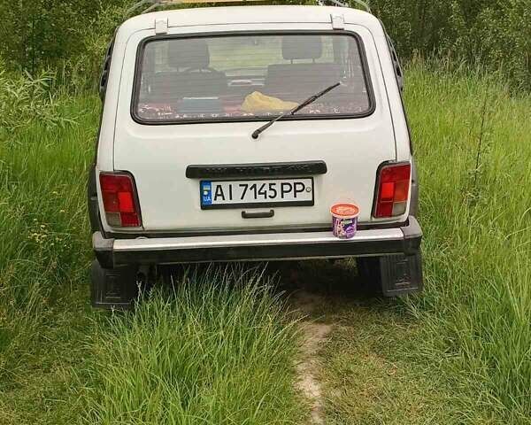 Белый ВАЗ 21213 Niva, объемом двигателя 1.6 л и пробегом 170 тыс. км за 3000 $, фото 20 на Automoto.ua