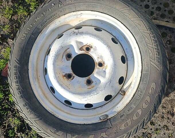 Белый ВАЗ 21213 Niva, объемом двигателя 1.7 л и пробегом 100 тыс. км за 2700 $, фото 45 на Automoto.ua