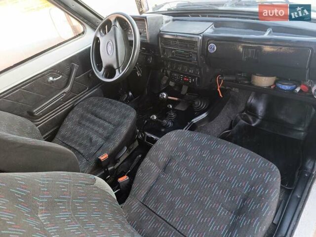 Белый ВАЗ 21213 Niva, объемом двигателя 1.7 л и пробегом 100 тыс. км за 2700 $, фото 23 на Automoto.ua