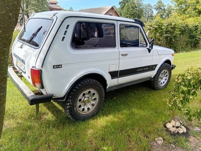 Белый ВАЗ 21213 Niva, объемом двигателя 1.7 л и пробегом 2 тыс. км за 2200 $, фото 5 на Automoto.ua