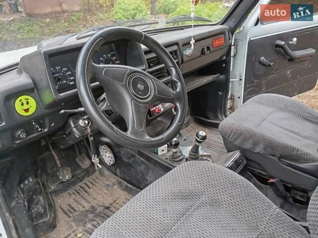 Белый ВАЗ 21213 Niva, объемом двигателя 1.69 л и пробегом 90 тыс. км за 3200 $, фото 2 на Automoto.ua