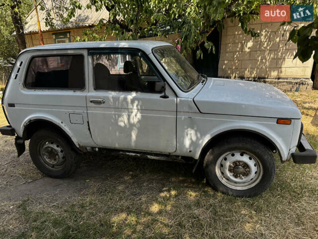 Белый ВАЗ 21213 Niva, объемом двигателя 1.7 л и пробегом 391 тыс. км за 1200 $, фото 3 на Automoto.ua