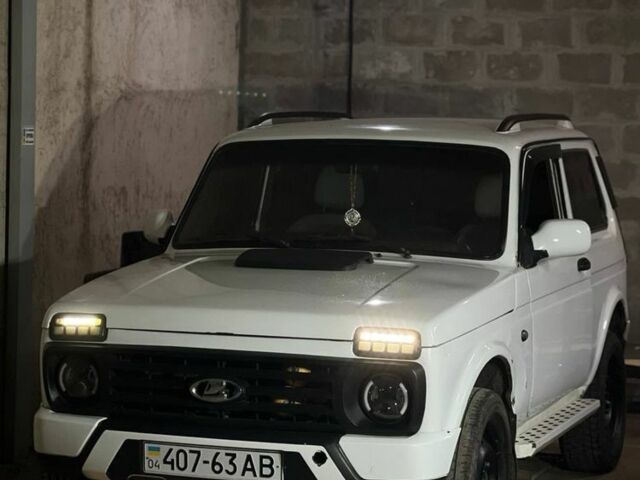 Білий ВАЗ 21213 Niva, об'ємом двигуна 1.7 л та пробігом 99 тис. км за 2600 $, фото 1 на Automoto.ua