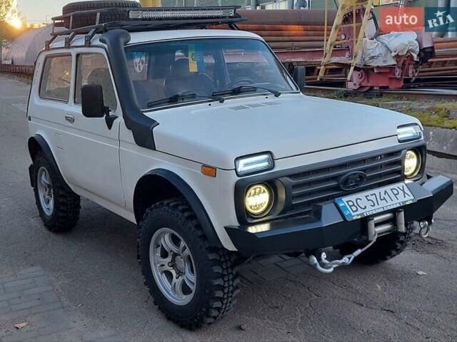 Белый ВАЗ 21213 Niva, объемом двигателя 1.7 л и пробегом 164 тыс. км за 5500 $, фото 15 на Automoto.ua