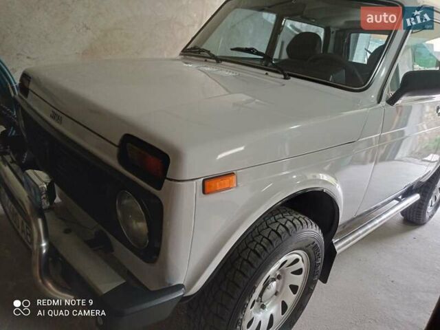 Білий ВАЗ 21213 Niva, об'ємом двигуна 1.7 л та пробігом 62 тис. км за 7000 $, фото 8 на Automoto.ua