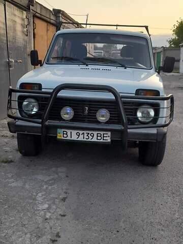 Белый ВАЗ 21213 Niva, объемом двигателя 1.7 л и пробегом 305 тыс. км за 5100 $, фото 35 на Automoto.ua
