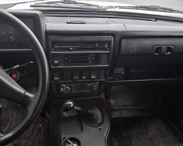 Белый ВАЗ 21213 Niva, объемом двигателя 1.7 л и пробегом 144 тыс. км за 2300 $, фото 6 на Automoto.ua