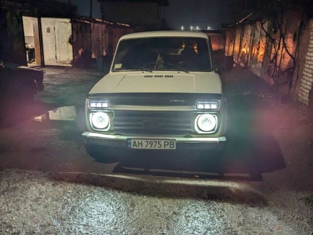 Белый ВАЗ 21213 Niva, объемом двигателя 1.7 л и пробегом 38 тыс. км за 2500 $, фото 5 на Automoto.ua