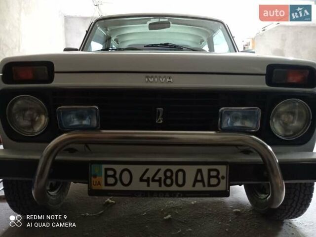 Білий ВАЗ 21213 Niva, об'ємом двигуна 1.7 л та пробігом 62 тис. км за 7000 $, фото 2 на Automoto.ua