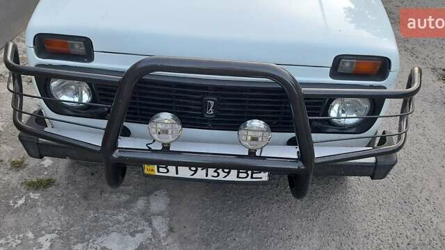 Белый ВАЗ 21213 Niva, объемом двигателя 1.7 л и пробегом 305 тыс. км за 5100 $, фото 24 на Automoto.ua