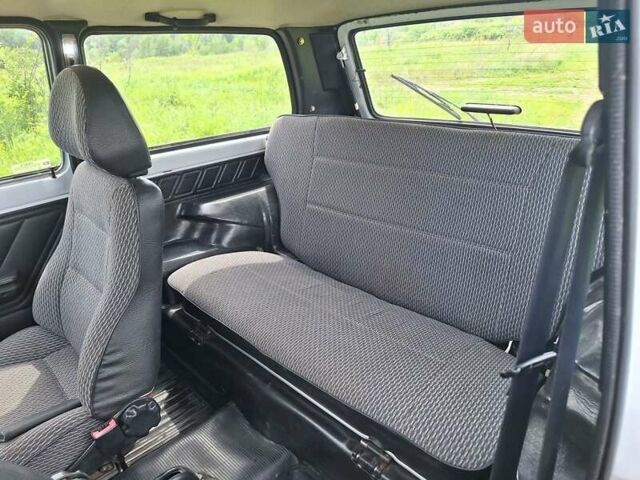 Белый ВАЗ 21213 Niva, объемом двигателя 1.7 л и пробегом 95 тыс. км за 3300 $, фото 8 на Automoto.ua