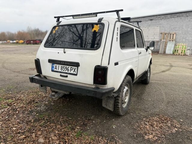 Белый ВАЗ 21213 Niva, объемом двигателя 1.7 л и пробегом 100 тыс. км за 3100 $, фото 3 на Automoto.ua