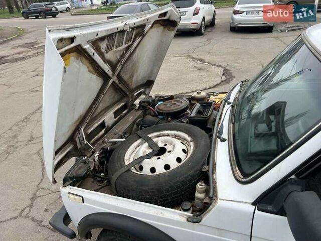 Белый ВАЗ 21213 Niva, объемом двигателя 1.69 л и пробегом 146 тыс. км за 2350 $, фото 22 на Automoto.ua