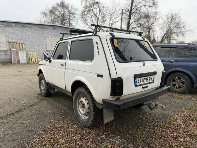 Белый ВАЗ 21213 Niva, объемом двигателя 1.7 л и пробегом 100 тыс. км за 3100 $, фото 4 на Automoto.ua