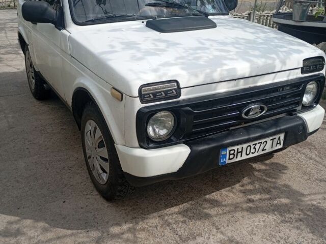 Белый ВАЗ 21213 Niva, объемом двигателя 1.7 л и пробегом 120 тыс. км за 3300 $, фото 6 на Automoto.ua