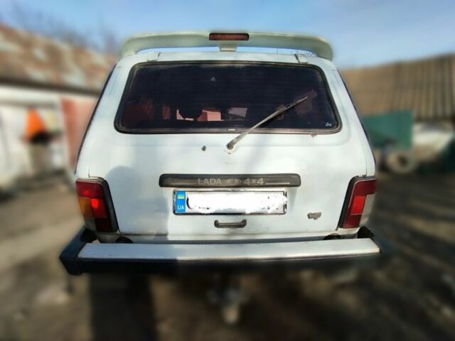 Білий ВАЗ 21213 Niva, об'ємом двигуна 1.7 л та пробігом 250 тис. км за 2000 $, фото 2 на Automoto.ua