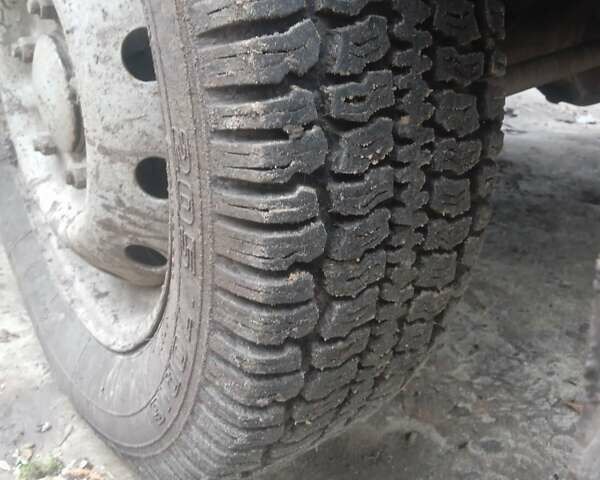 Бежевий ВАЗ 21213 Niva, об'ємом двигуна 1.69 л та пробігом 227 тис. км за 2200 $, фото 1 на Automoto.ua