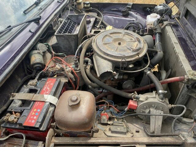 Фиолетовый ВАЗ 21213 Niva, объемом двигателя 1.6 л и пробегом 300 тыс. км за 2000 $, фото 4 на Automoto.ua