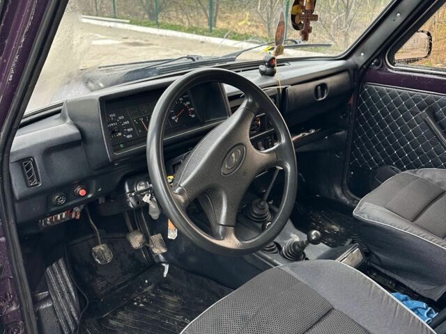 Фиолетовый ВАЗ 21213 Niva, объемом двигателя 1.7 л и пробегом 168 тыс. км за 3800 $, фото 7 на Automoto.ua