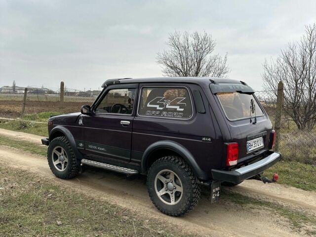 Фиолетовый ВАЗ 21213 Niva, объемом двигателя 1.7 л и пробегом 168 тыс. км за 3800 $, фото 1 на Automoto.ua
