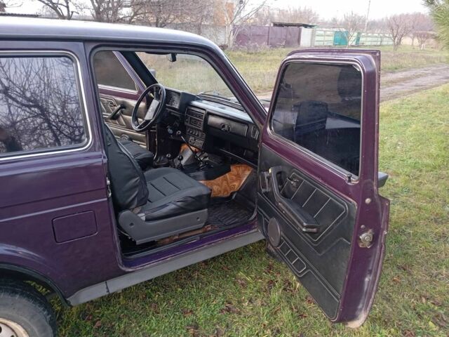 Фіолетовий ВАЗ 21213 Niva, об'ємом двигуна 1.7 л та пробігом 243 тис. км за 2400 $, фото 10 на Automoto.ua