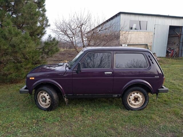 Фіолетовий ВАЗ 21213 Niva, об'ємом двигуна 1.7 л та пробігом 243 тис. км за 2400 $, фото 4 на Automoto.ua