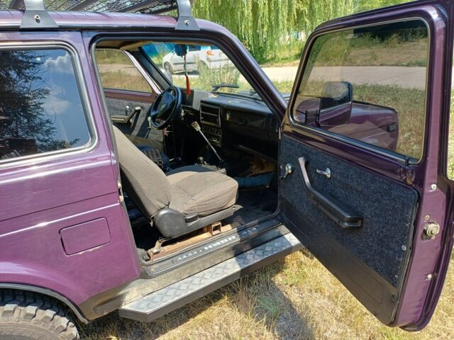 Фиолетовый ВАЗ 21213 Niva, объемом двигателя 1.6 л и пробегом 260 тыс. км за 3000 $, фото 11 на Automoto.ua