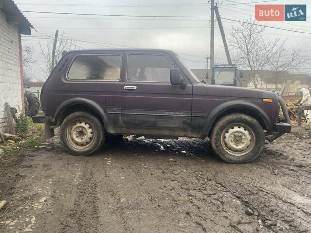 Фиолетовый ВАЗ 21213 Niva, объемом двигателя 1.7 л и пробегом 240 тыс. км за 1500 $, фото 3 на Automoto.ua