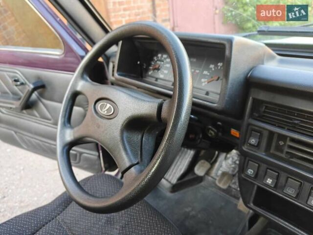 Фиолетовый ВАЗ 21213 Niva, объемом двигателя 1.7 л и пробегом 32 тыс. км за 4000 $, фото 40 на Automoto.ua
