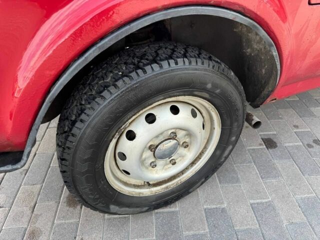 Червоний ВАЗ 21213 Niva, об'ємом двигуна 1.7 л та пробігом 100 тис. км за 3000 $, фото 2 на Automoto.ua