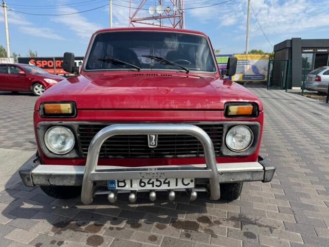 Червоний ВАЗ 21213 Niva, об'ємом двигуна 1.7 л та пробігом 100 тис. км за 3000 $, фото 12 на Automoto.ua