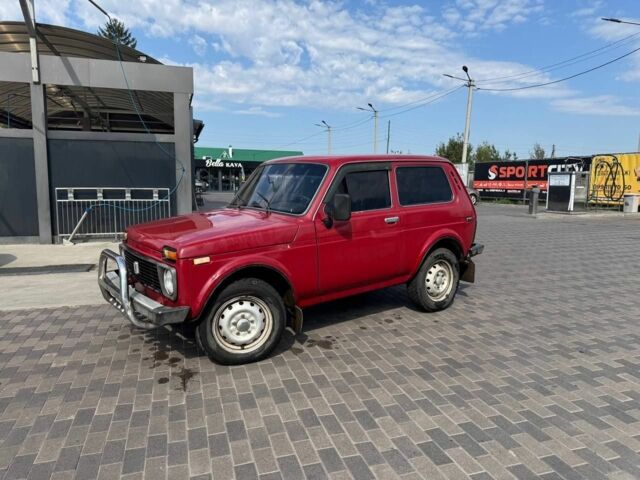 Червоний ВАЗ 21213 Niva, об'ємом двигуна 1.7 л та пробігом 100 тис. км за 3000 $, фото 11 на Automoto.ua