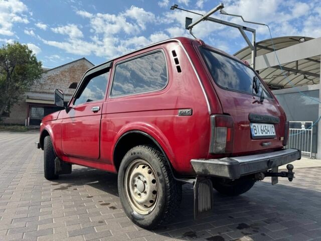 Червоний ВАЗ 21213 Niva, об'ємом двигуна 1.7 л та пробігом 100 тис. км за 3000 $, фото 6 на Automoto.ua