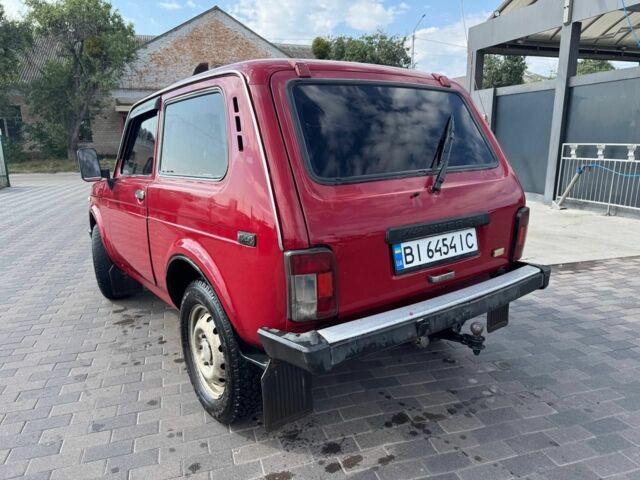Червоний ВАЗ 21213 Niva, об'ємом двигуна 1.7 л та пробігом 100 тис. км за 3000 $, фото 1 на Automoto.ua