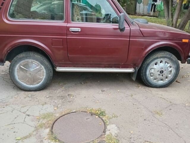 Красный ВАЗ 21213 Niva, объемом двигателя 0 л и пробегом 100 тыс. км за 3500 $, фото 2 на Automoto.ua