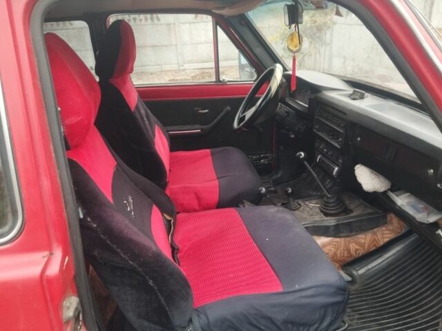 Красный ВАЗ 21213 Niva, объемом двигателя 0 л и пробегом 240 тыс. км за 2200 $, фото 3 на Automoto.ua