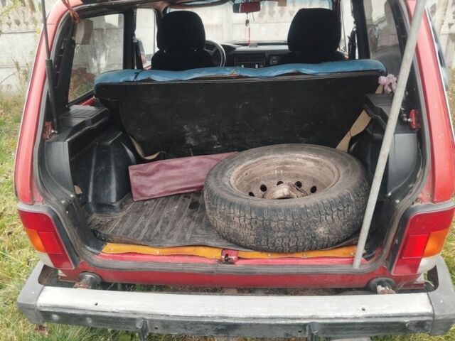 Красный ВАЗ 21213 Niva, объемом двигателя 0 л и пробегом 240 тыс. км за 2200 $, фото 5 на Automoto.ua