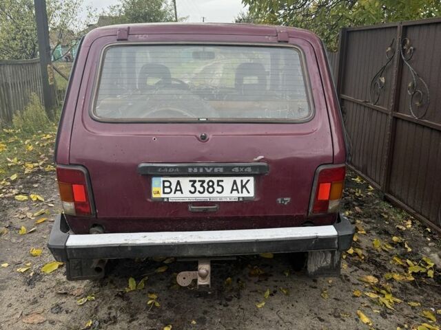 Червоний ВАЗ 21213 Niva, об'ємом двигуна 1.7 л та пробігом 200 тис. км за 1700 $, фото 2 на Automoto.ua