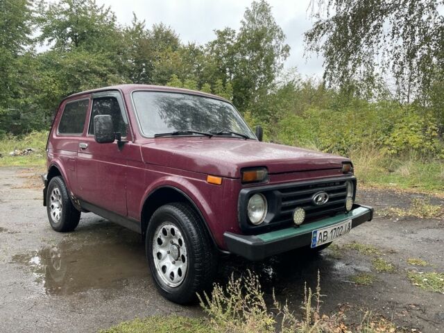 Красный ВАЗ 21213 Niva, объемом двигателя 1.6 л и пробегом 120 тыс. км за 2250 $, фото 1 на Automoto.ua