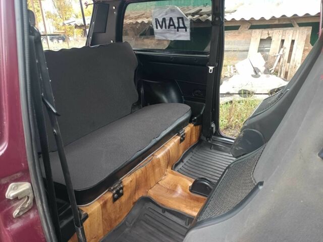 Красный ВАЗ 21213 Niva, объемом двигателя 1.7 л и пробегом 3 тыс. км за 2126 $, фото 3 на Automoto.ua