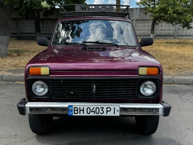 Червоний ВАЗ 21213 Niva, об'ємом двигуна 1.7 л та пробігом 200 тис. км за 2000 $, фото 4 на Automoto.ua