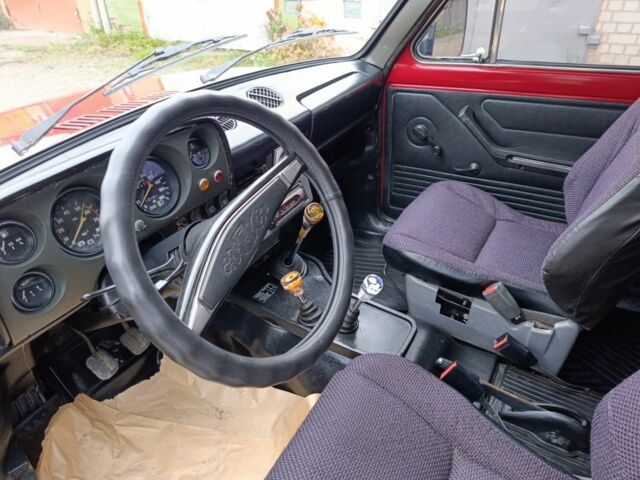 Красный ВАЗ 21213 Niva, объемом двигателя 1.6 л и пробегом 112 тыс. км за 2650 $, фото 14 на Automoto.ua