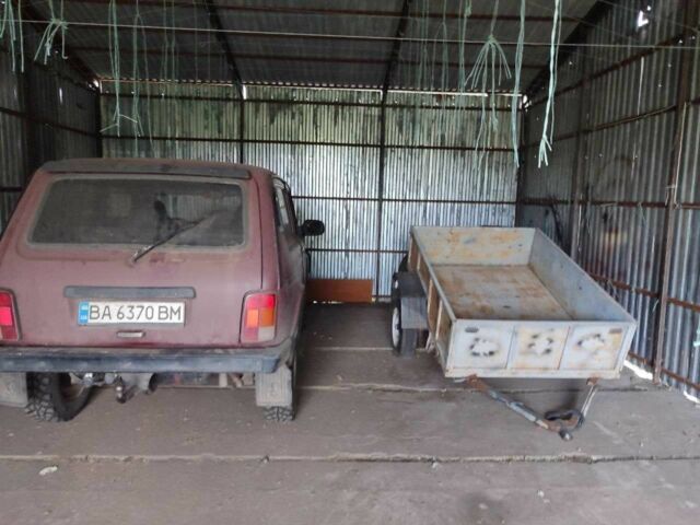 Красный ВАЗ 21213 Niva, объемом двигателя 1.7 л и пробегом 25 тыс. км за 2200 $, фото 1 на Automoto.ua