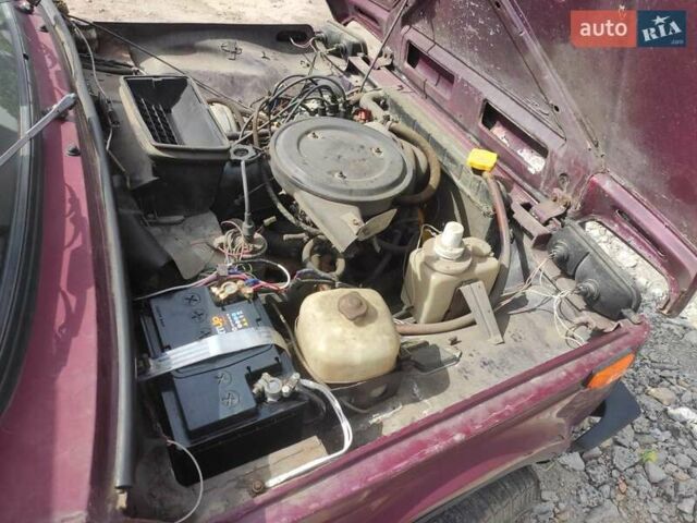 Красный ВАЗ 21213 Niva, объемом двигателя 1.7 л и пробегом 16 тыс. км за 2100 $, фото 4 на Automoto.ua