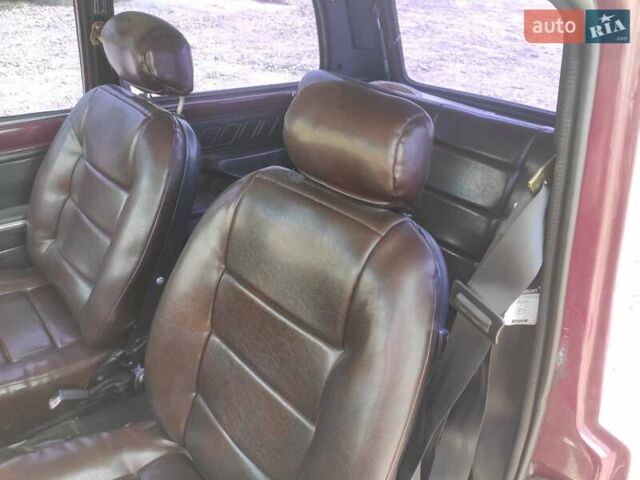 Красный ВАЗ 21213 Niva, объемом двигателя 1.7 л и пробегом 16 тыс. км за 2100 $, фото 3 на Automoto.ua