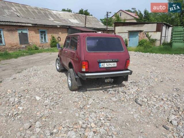 Красный ВАЗ 21213 Niva, объемом двигателя 1.7 л и пробегом 16 тыс. км за 2100 $, фото 6 на Automoto.ua